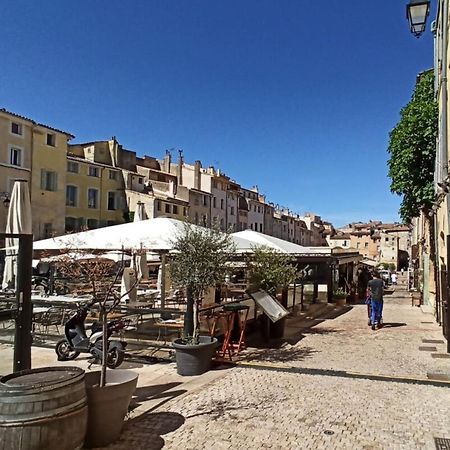 Furnished Apartment In The Heart Of The City Close To All The Amenities Aix-en-Provence Exterior photo